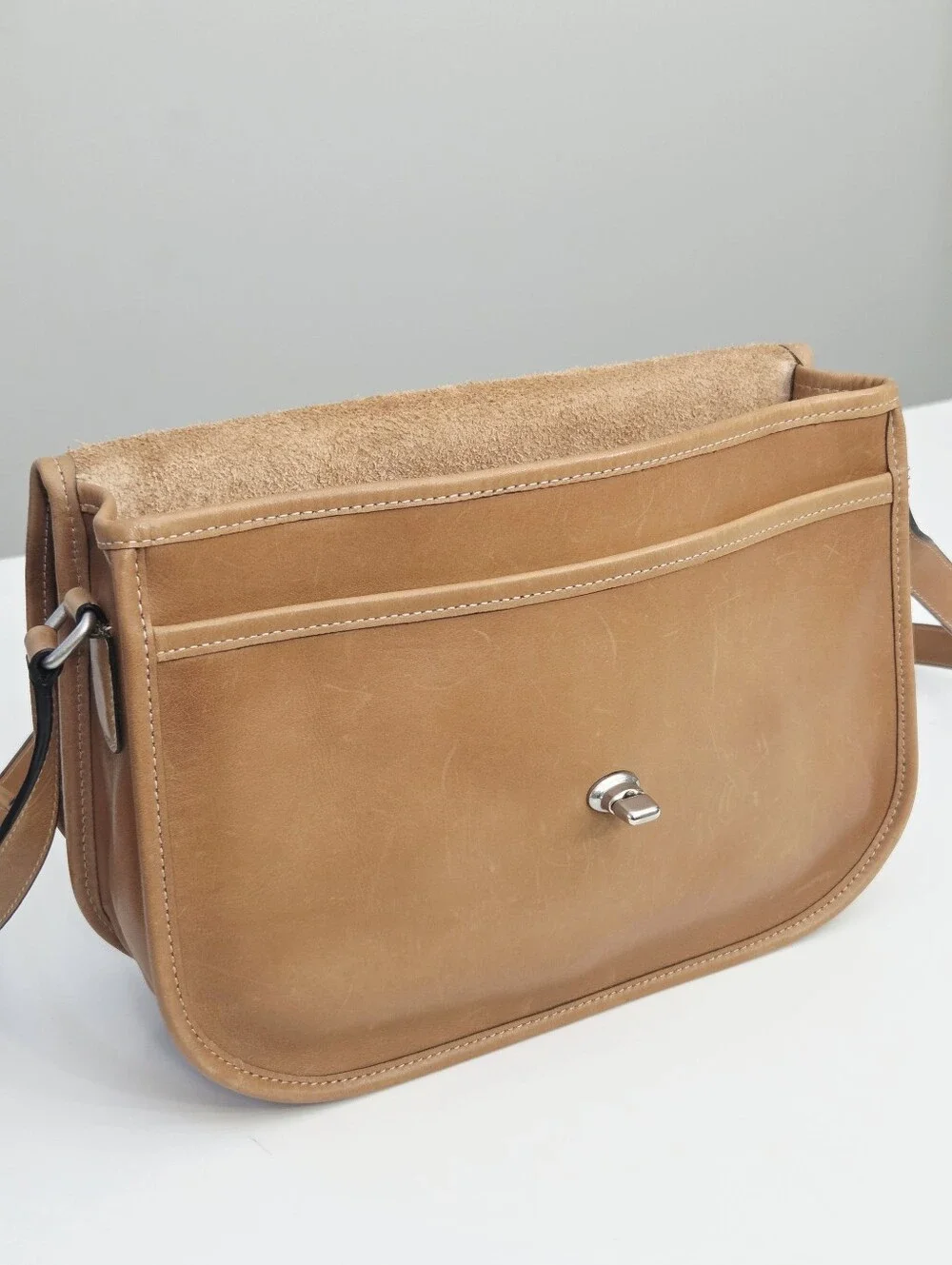 EXCELLENT VINTAGE COACH CITY BAG - CAMEL F09790